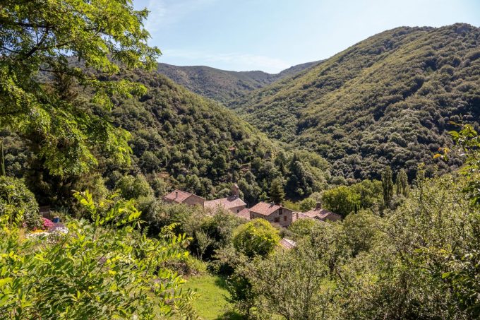 Péreyres – Fête de la myrtille – vue sur le village de péreyres©sourcesetvolcans