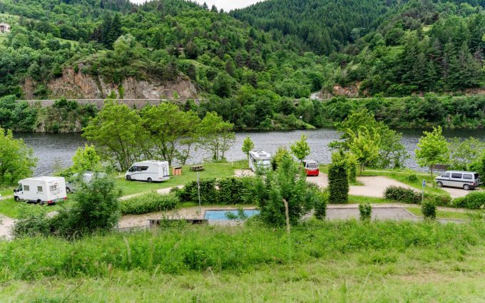 Aire de service – Accueil camping-cars Les Collanges_Belsentes