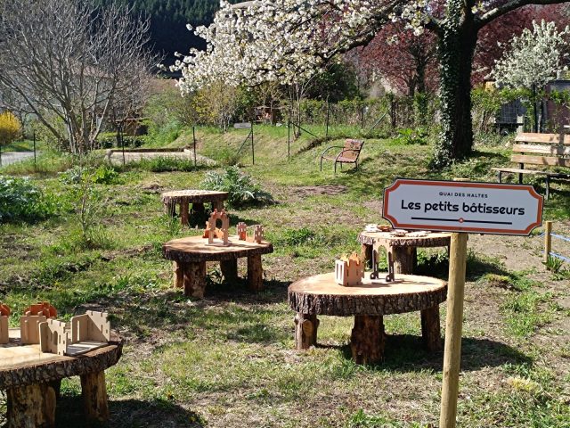 Quai des Haltes – Jardin – Jeux de construction