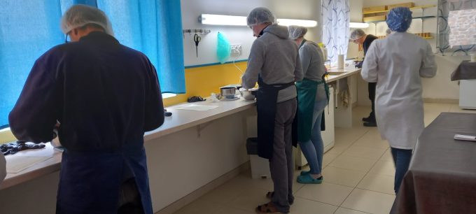 Les Ateliers du Rucher d’Alizarine_Belsentes