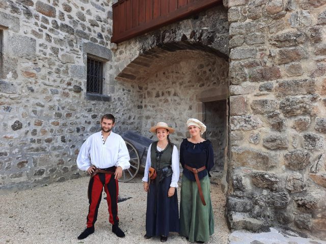 La Chèze : un château, une seigneurie