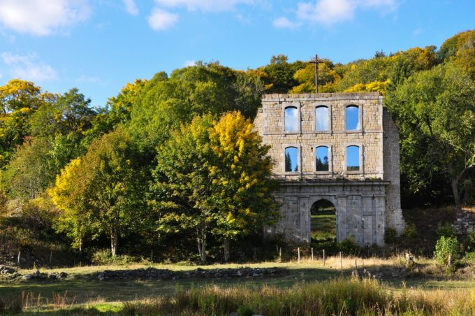  » De l’autre côté  » à la Chartreuse de Bonnefoy _ Oeuvre de Stéphane Thidet