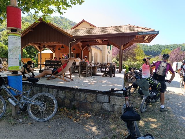 Quai des Haltes – Terrasse snack et cafèterie