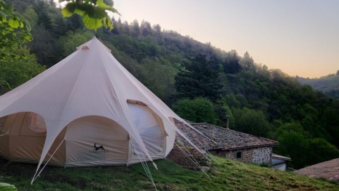 Le Temps Suspendu – Tente Lotus_Saint-Pierreville