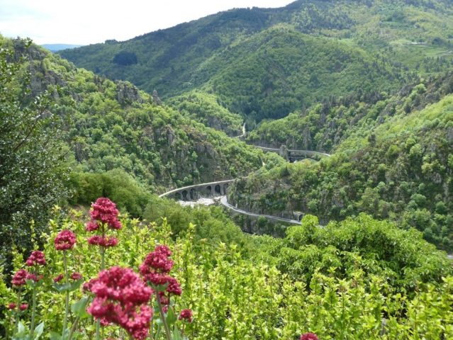 Sur les traces des chanteurs de mai