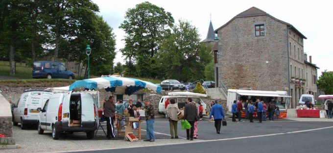 Marché à Devesset