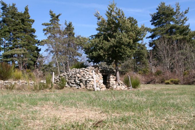 Circuit des cabanes N°2 : cabane en pierre